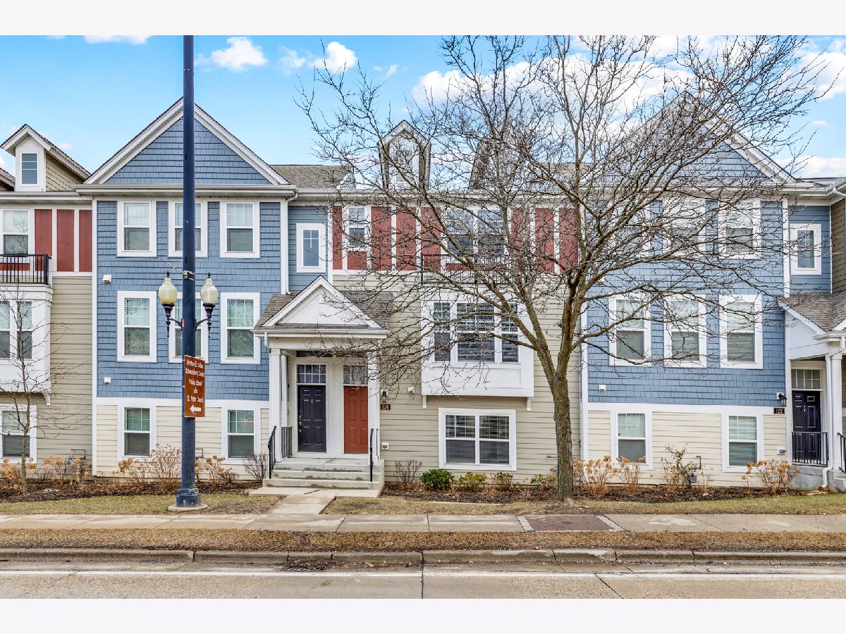 Townhomes & Homes Sold Waterbury Schaumburg Illinois, 124 Waterbury