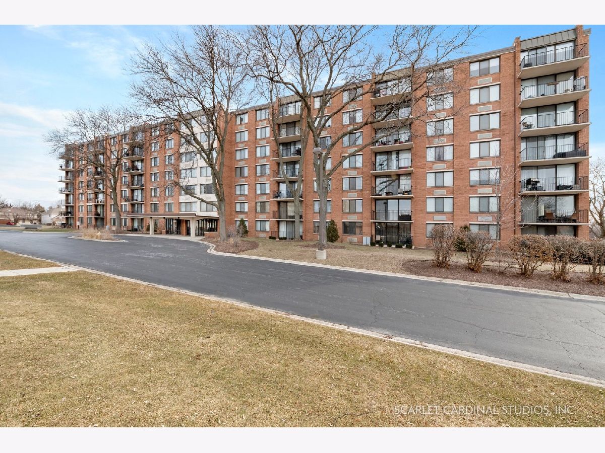 Condominiums Sold St Regis Lombard Illinois, 2000 Saint Regis