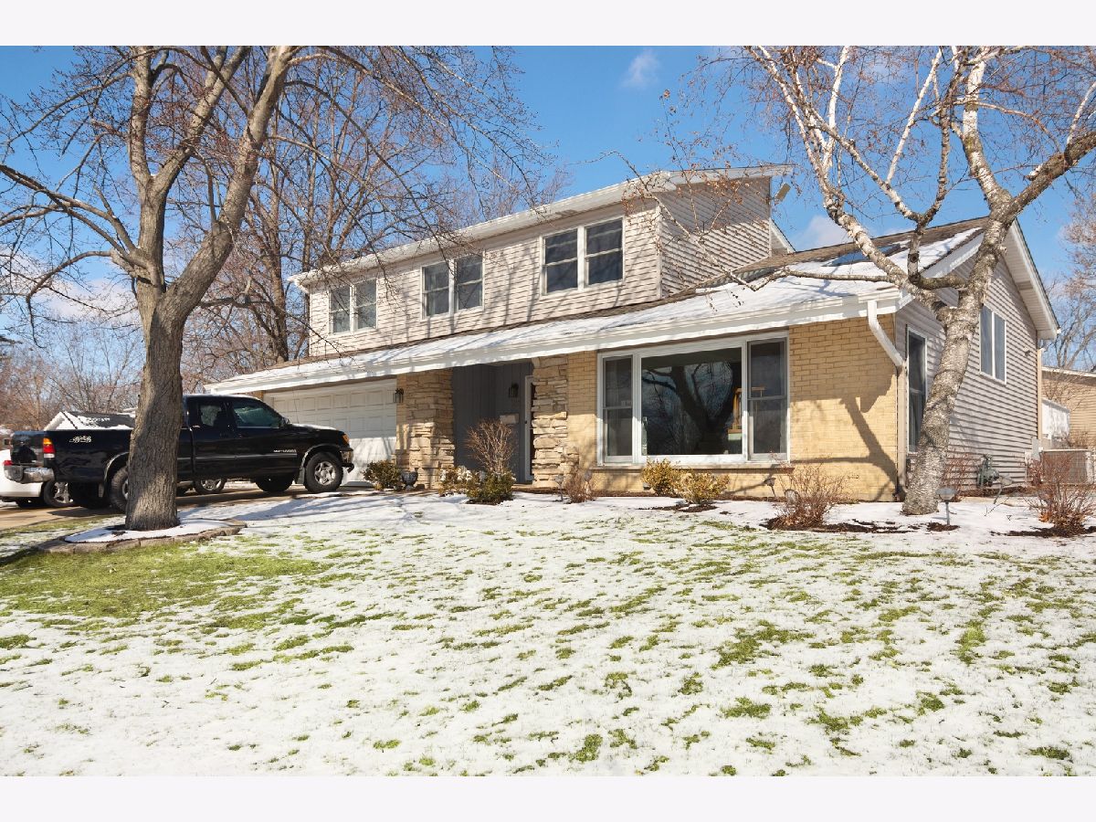 Homes Sold Timbercrest Woods Schaumburg Illinois, 322 Beech
