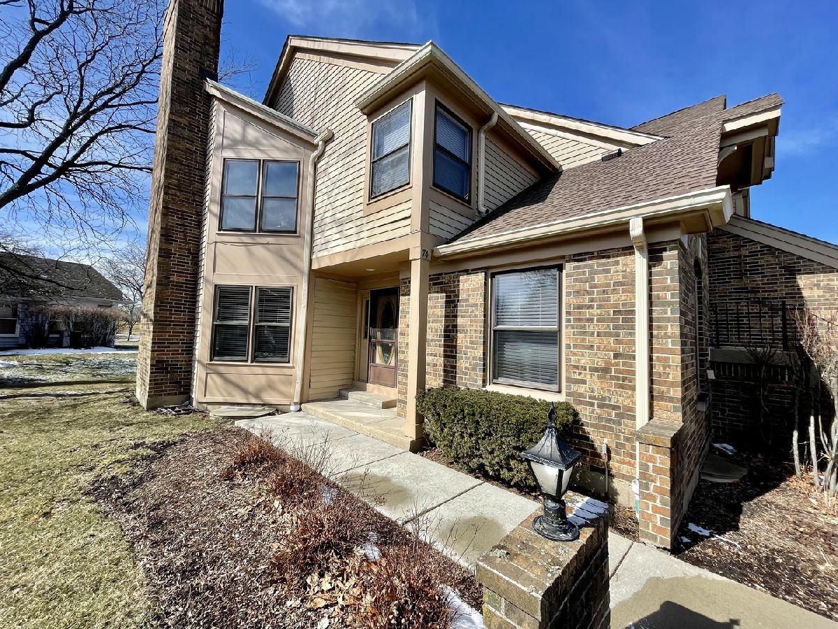 Woodlands Of Fiore Buffalo Grove IL, Townhomes & Condos & Homes For