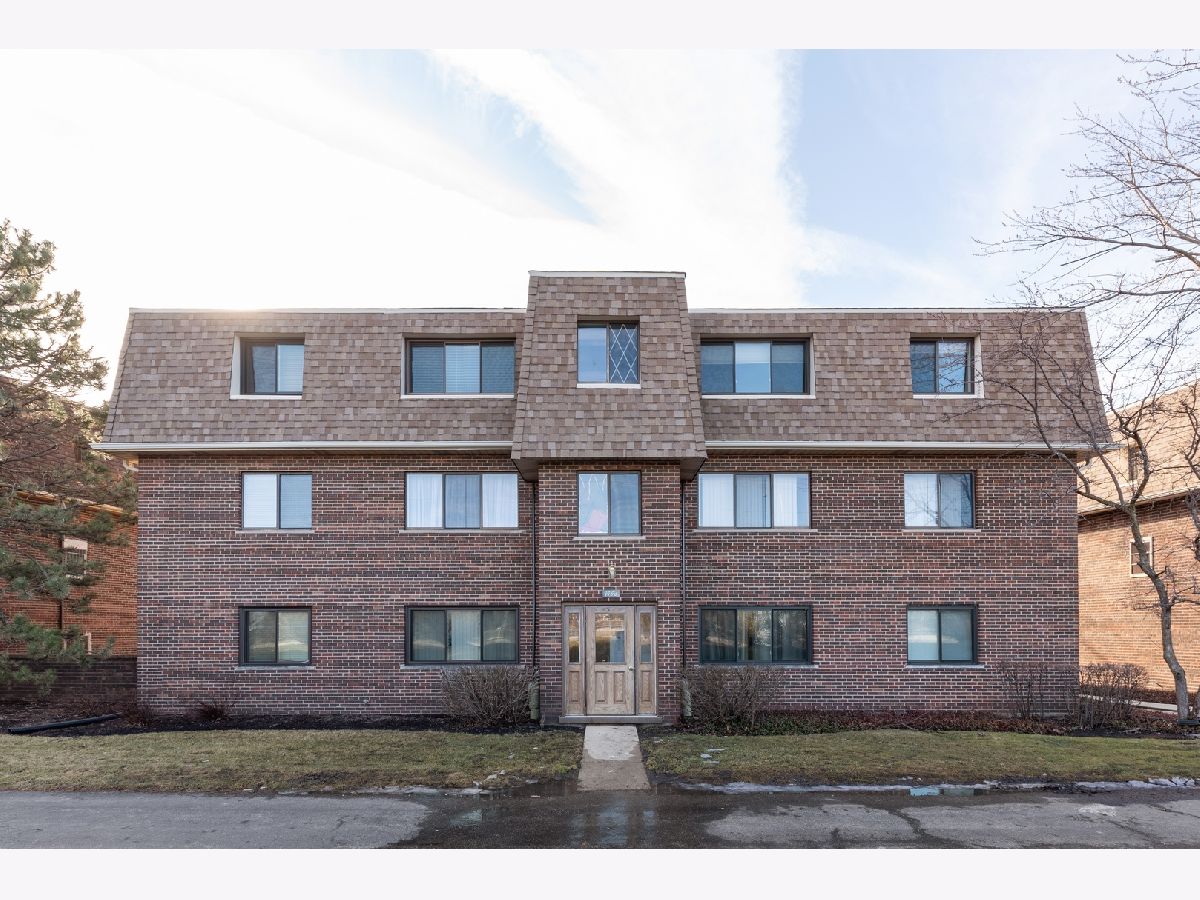 Condominiums Sold Long Valley Palatine Illinois, 1442 Carol