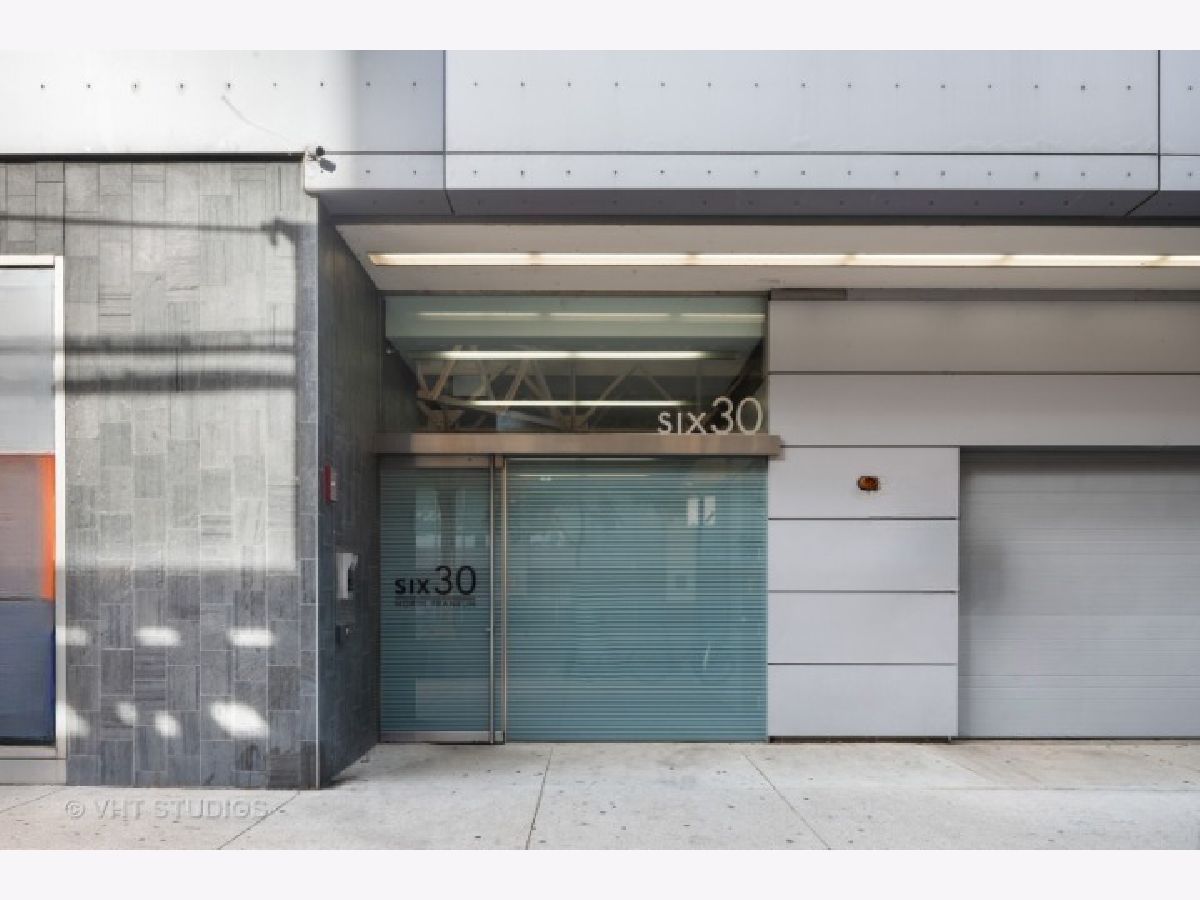 Condominiums Rented 630 Franklin Chicago Illinois, 630 Franklin