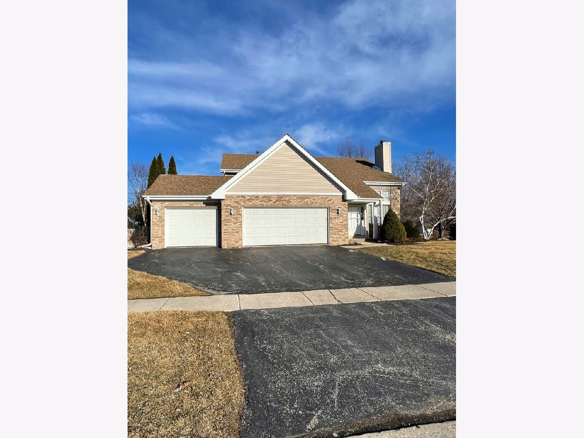 Homes & Condominiums Sold Riverbend Belvidere Illinois, 607 Riverbend