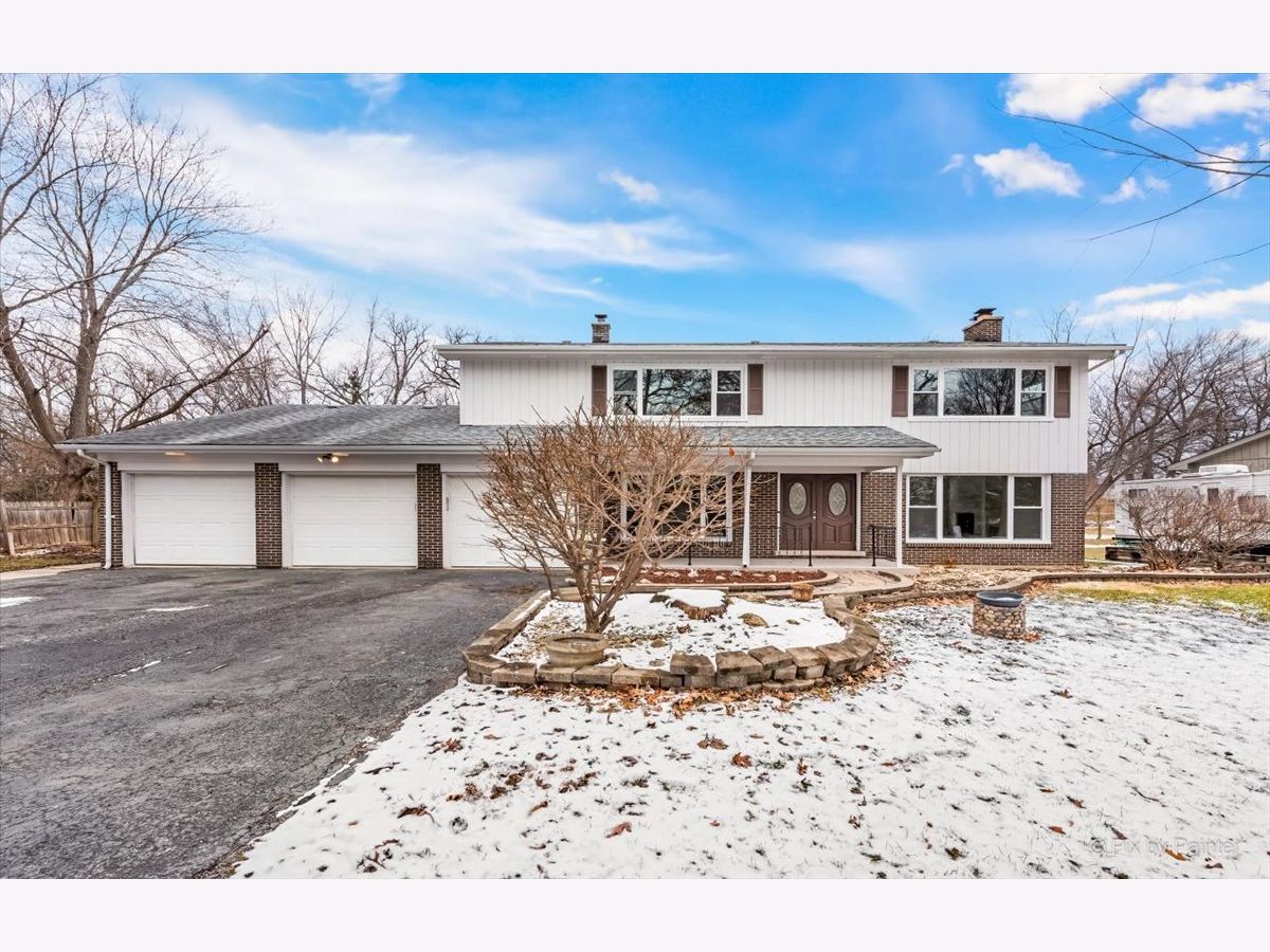 Homes Sold Northwoods West Chicago Illinois, 28W052 Hickory