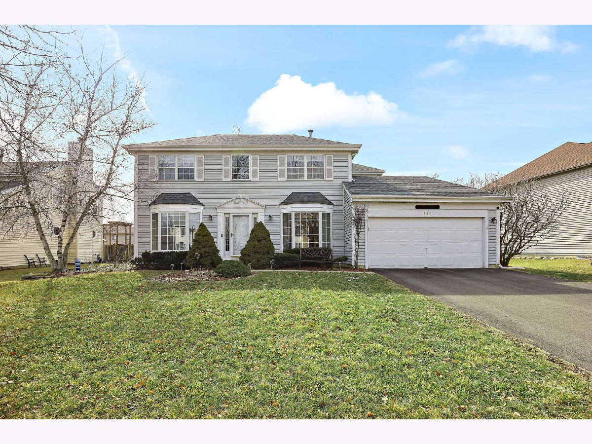 Homes & Condos & Townhomes Sold Crystal Creek Lake In The Hills Illinois, 891 Mcphee