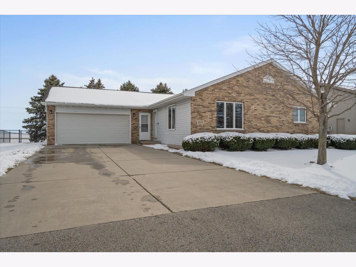 Homes Sold Hillside Heyworth Illinois, 805 Hollie