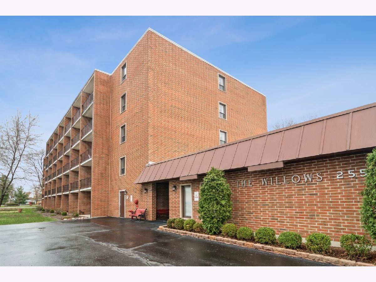 Condominiums Sold The Willows Elmhurst Illinois, 255 West