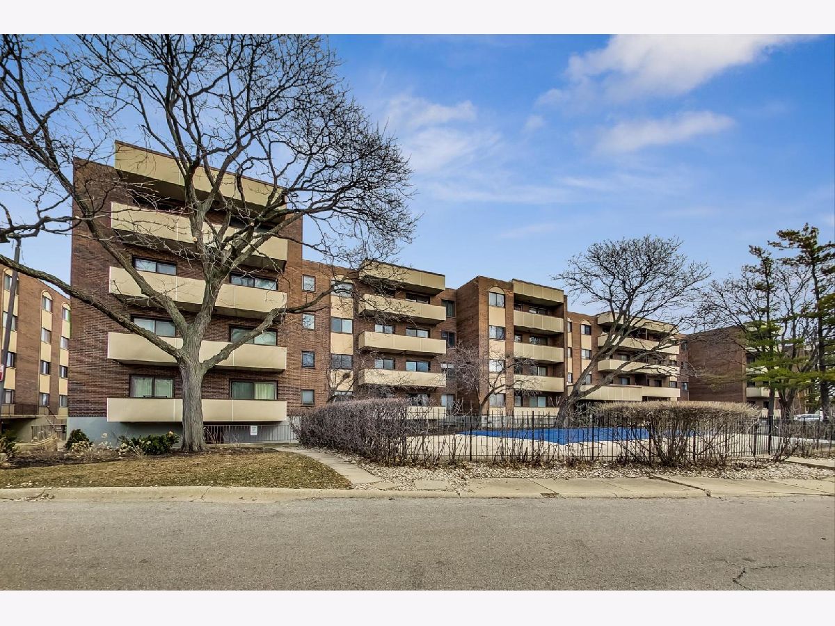 Condominiums Sold Gross Point Towers Skokie Illinois, 9242 Gross Point