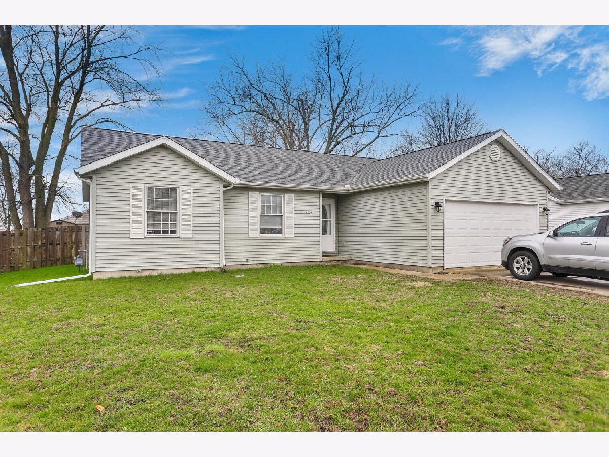 Homes Sold Lincolnwood Urbana Illinois, 2105 Pennsylvania