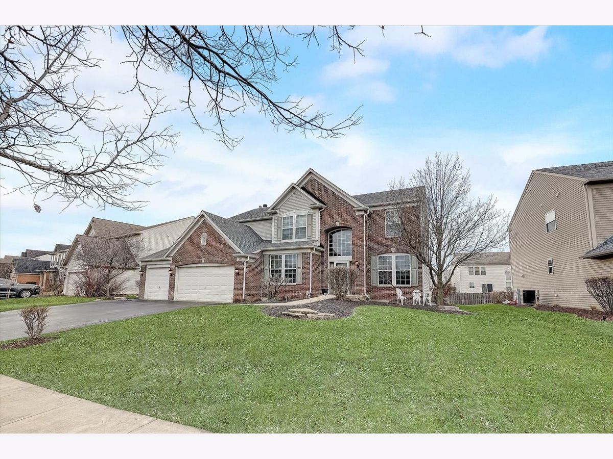 Homes Sold Links Of Augusta Village Bolingbrook Illinois, 382 Clubhouse