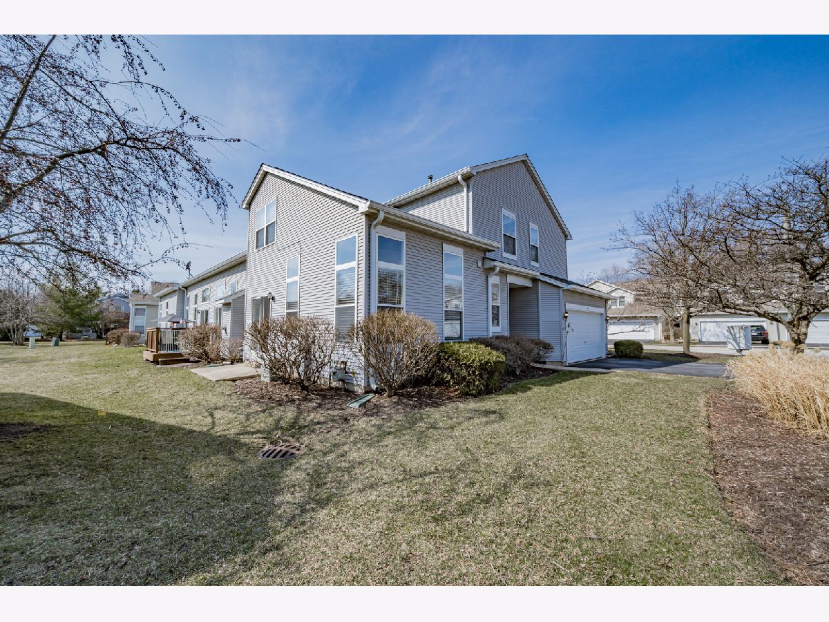 Townhomes & Condos Sold Woodland Lakes North Aurora Illinois, 178 Lilac