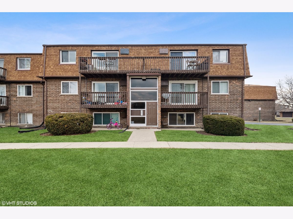 Condominiums Sold Boardwalk Elk Grove Village Illinois, 113 Boardwalk