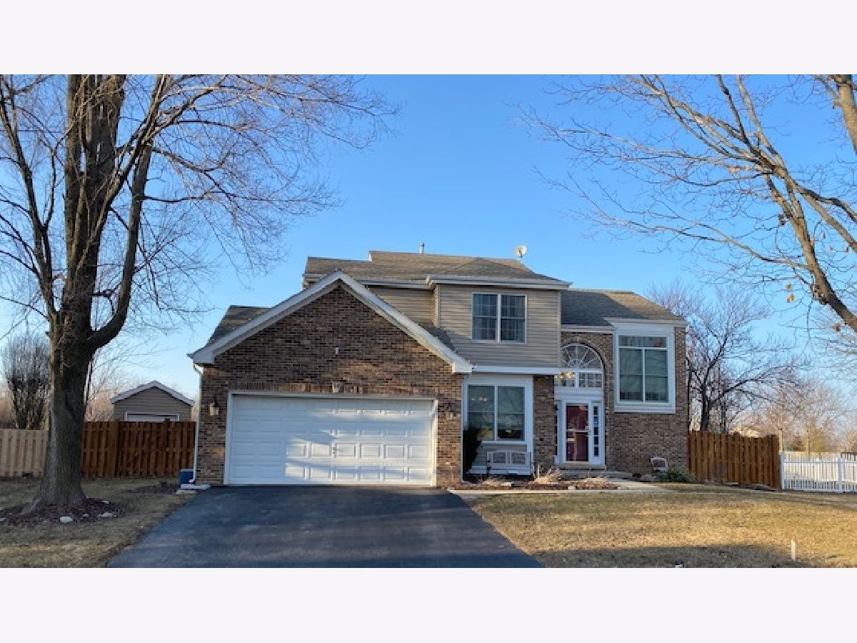 Homes Sold Stoney Brooke Lake In The Hills Illinois, 14 Elizabeth