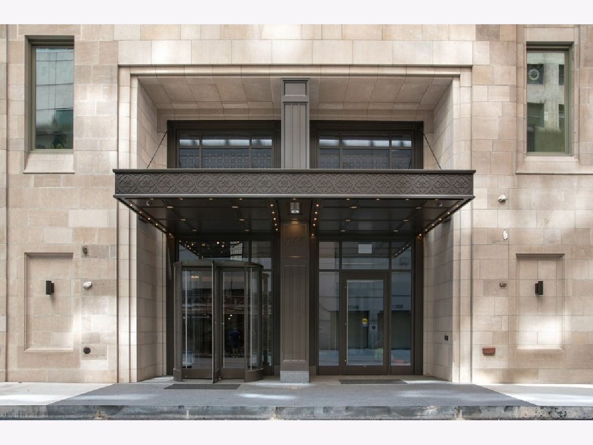 Condos & Townhomes Rented Tribune Tower Residences Chicago Illinois, 435 Michigan