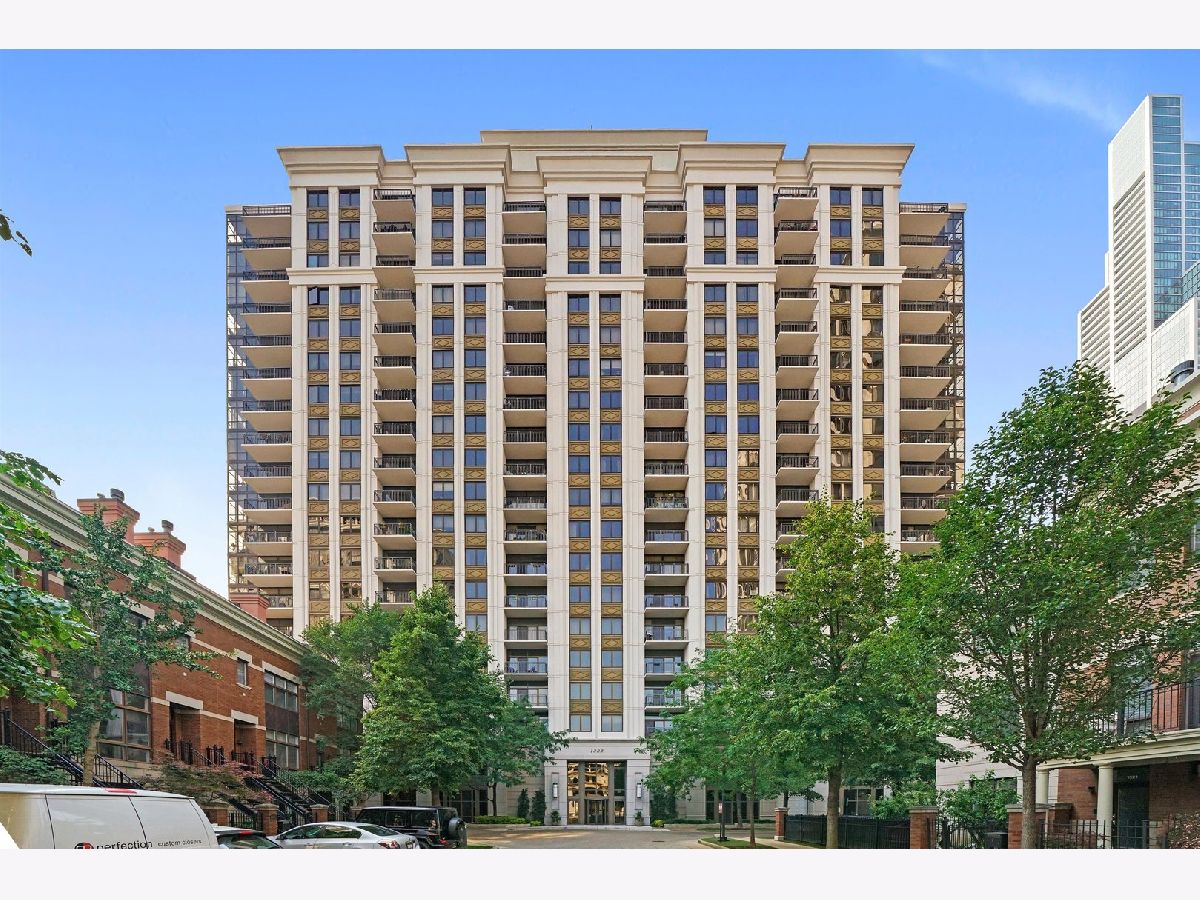 Condominiums Rented Museum Park Tower Chicago Illinois, 1322 Prairie