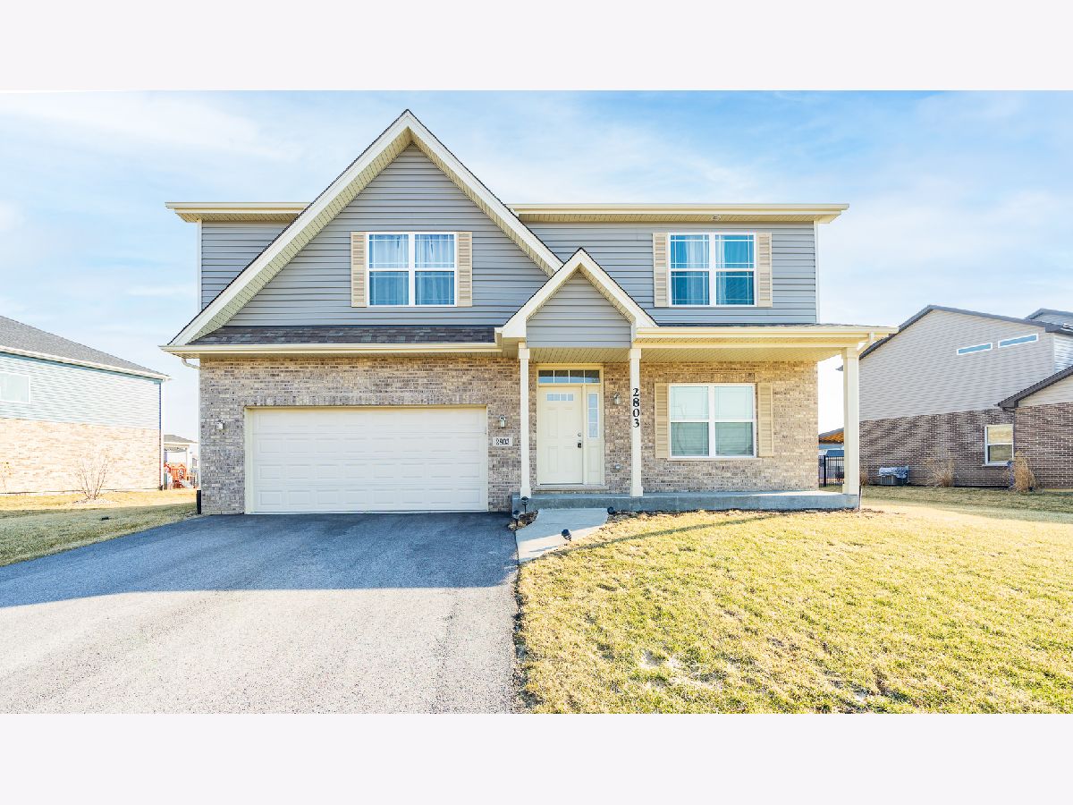 Townhomes & Condos & Homes Sold Nantucket Lakes New Lenox Illinois, 2803 Foxwood
