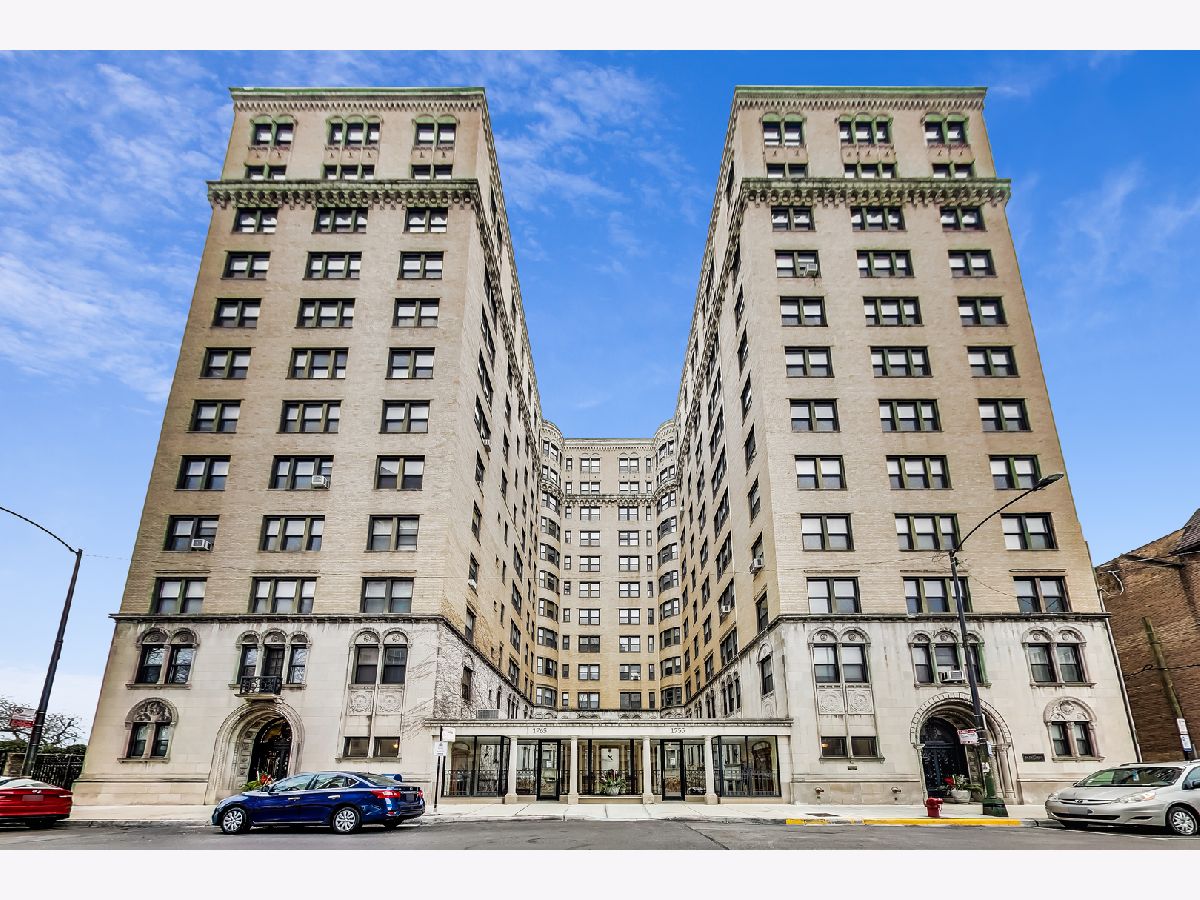 Condos & Townhomes Rented Parkshore Cooperative Chicago Illinois, 1765 55th