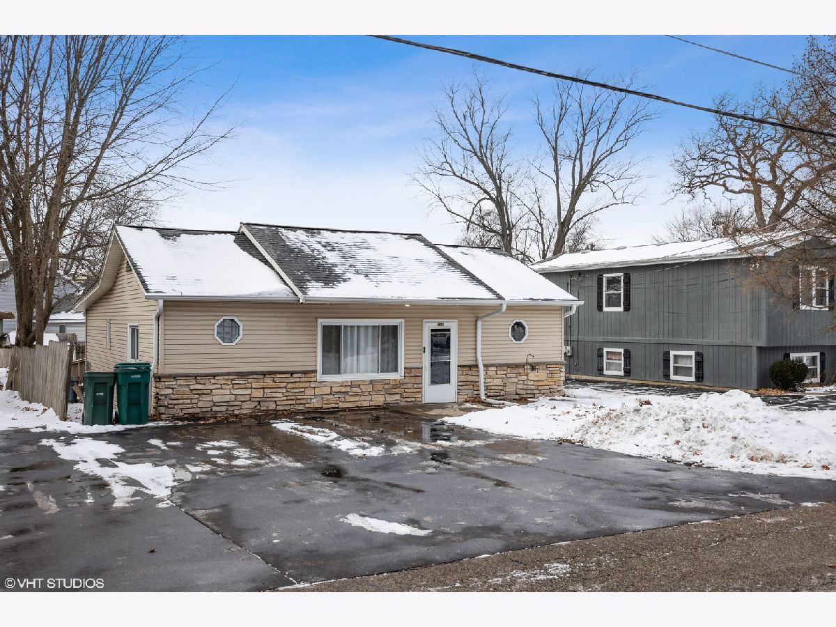  Sold Gages Lake Illinois, 33780 2nd