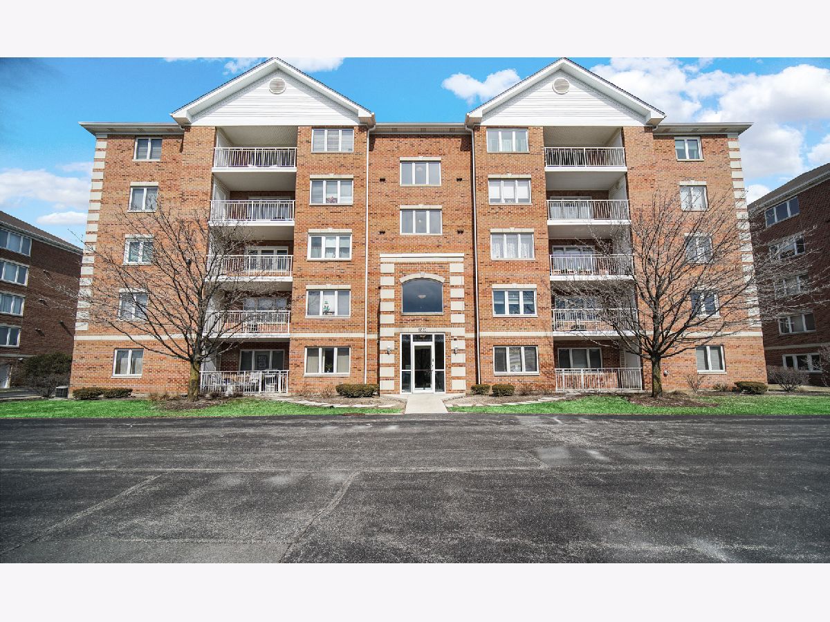 Foxwoods Oak Lawn IL, Condos & Townhomes & Homes For Sale & For Rent