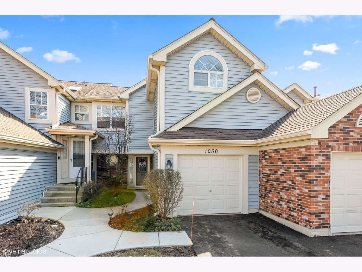 Townhomes & Condos Sold Country Homes At Bennington Carol Stream Illinois, 1050 Rockport