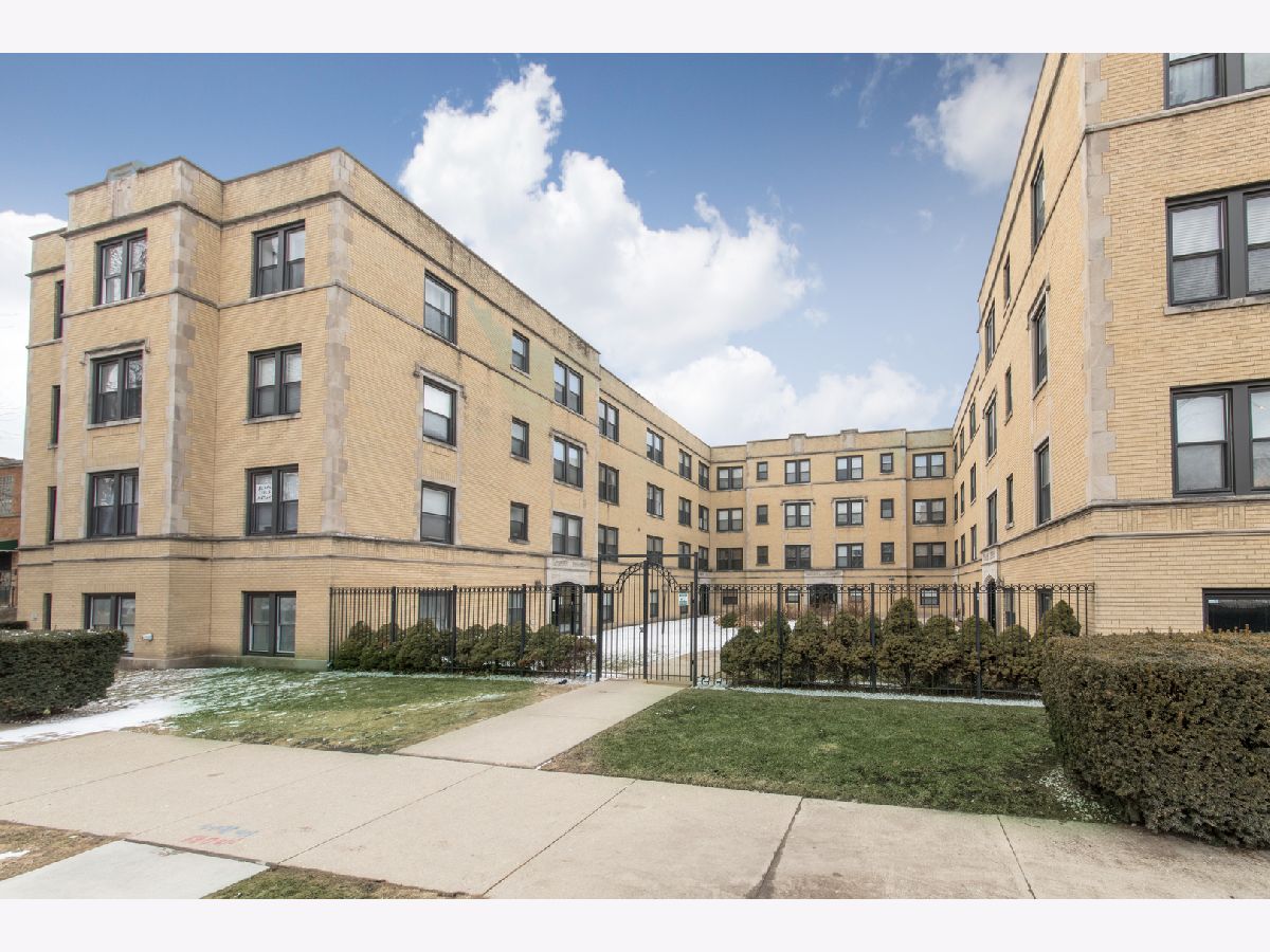 Condominiums Sold Avers Court Chicago Illinois, 5156 Avers