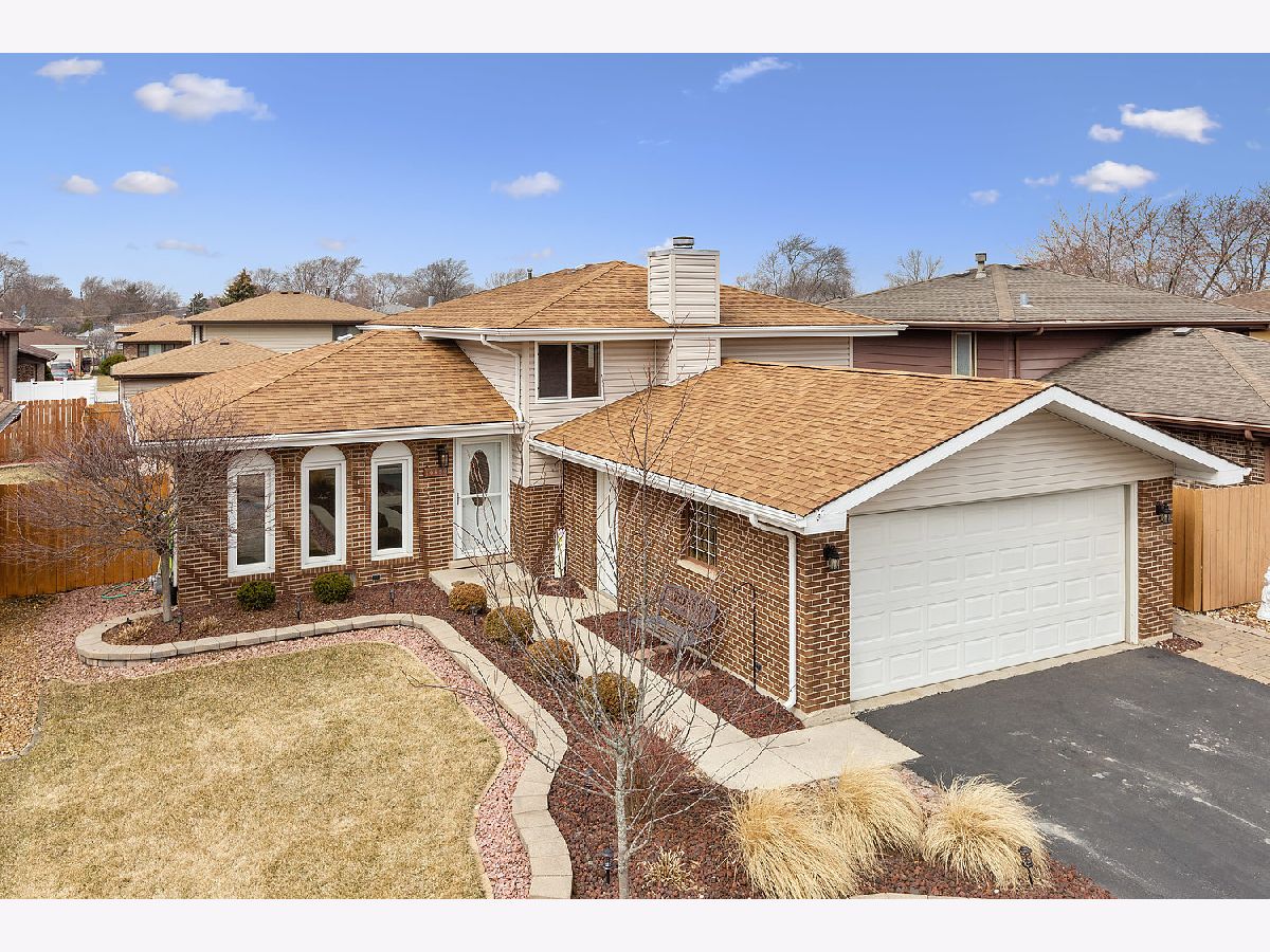 Homes Sold Green Acres Orland Hills Illinois, 16820 89th