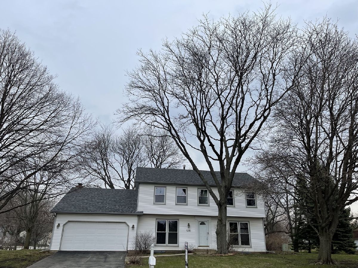 Homes Rented Farmstead Naperville Illinois, 1205 River Oak