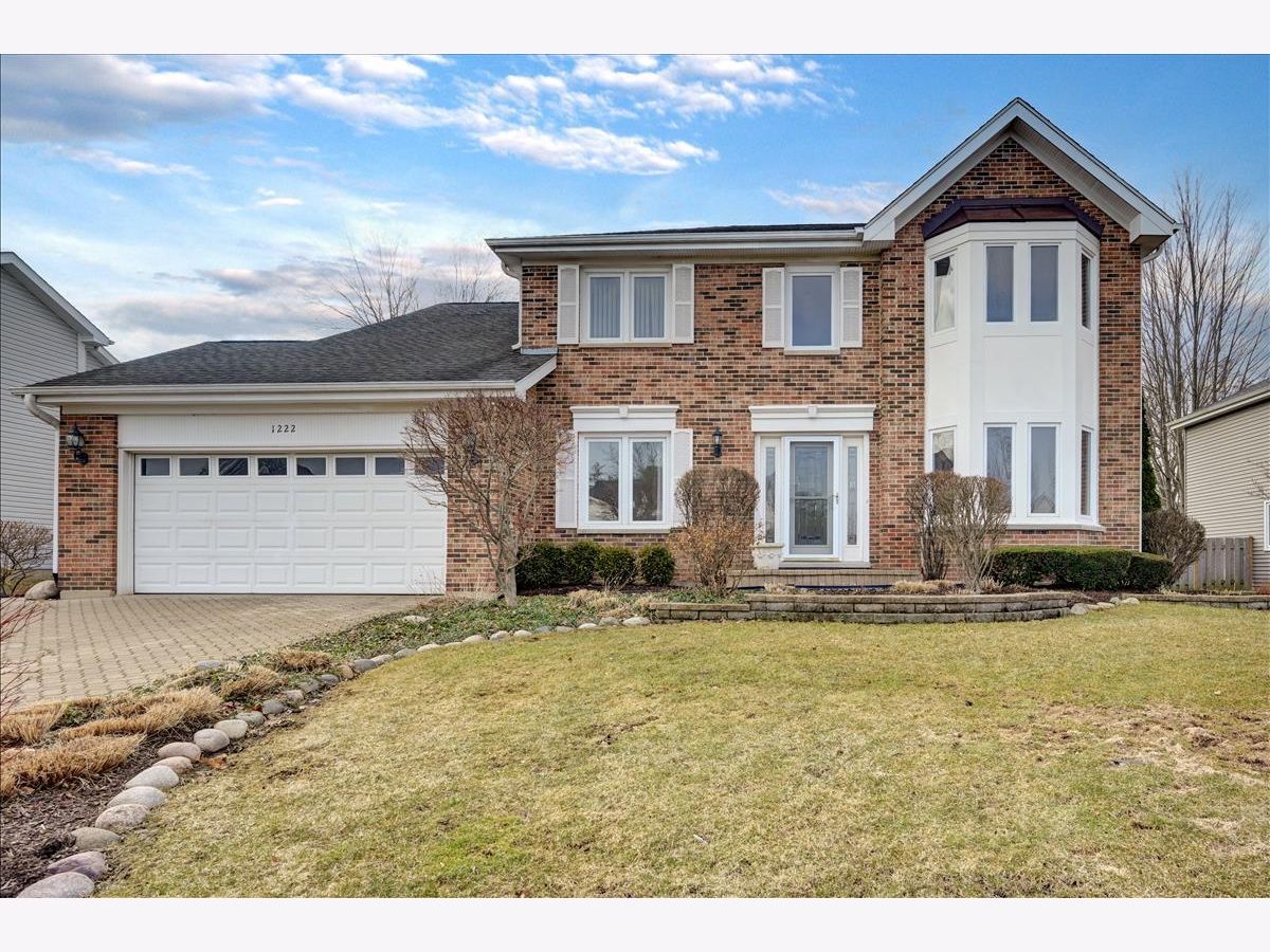 Homes Sold Heather Glen Lake Zurich Illinois, 1222 Tracie
