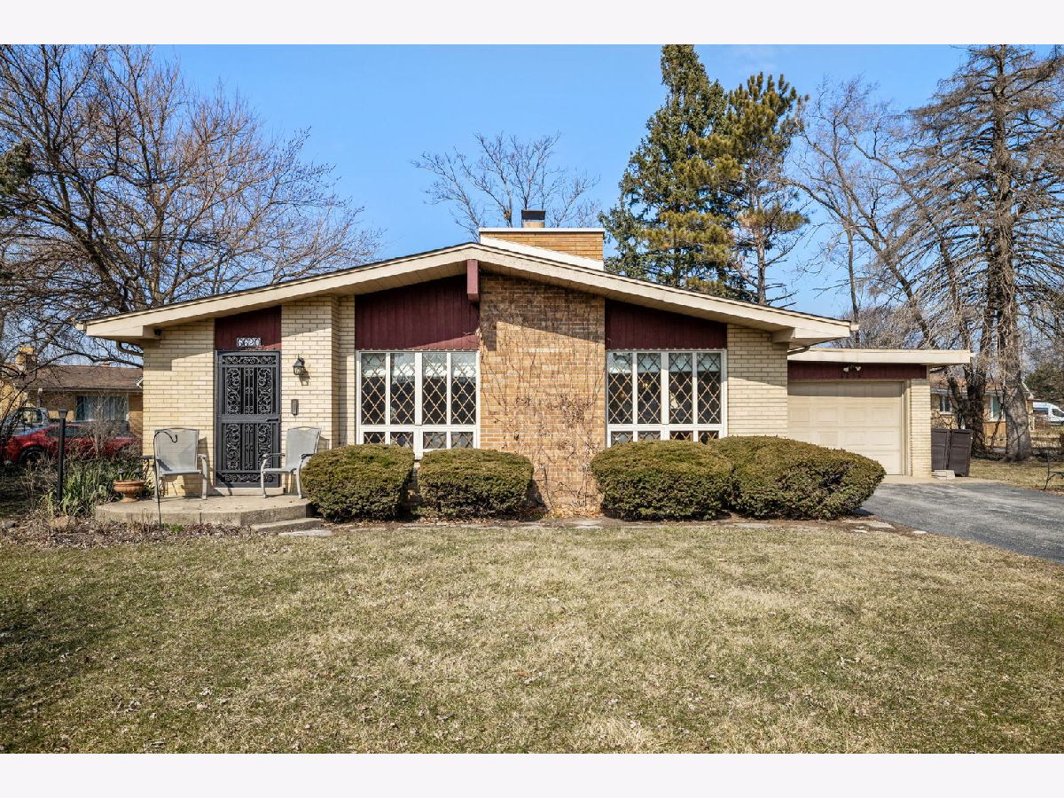 Homes & Condominiums Sold Peaks Park Worth Illinois, 6620 Lloyd