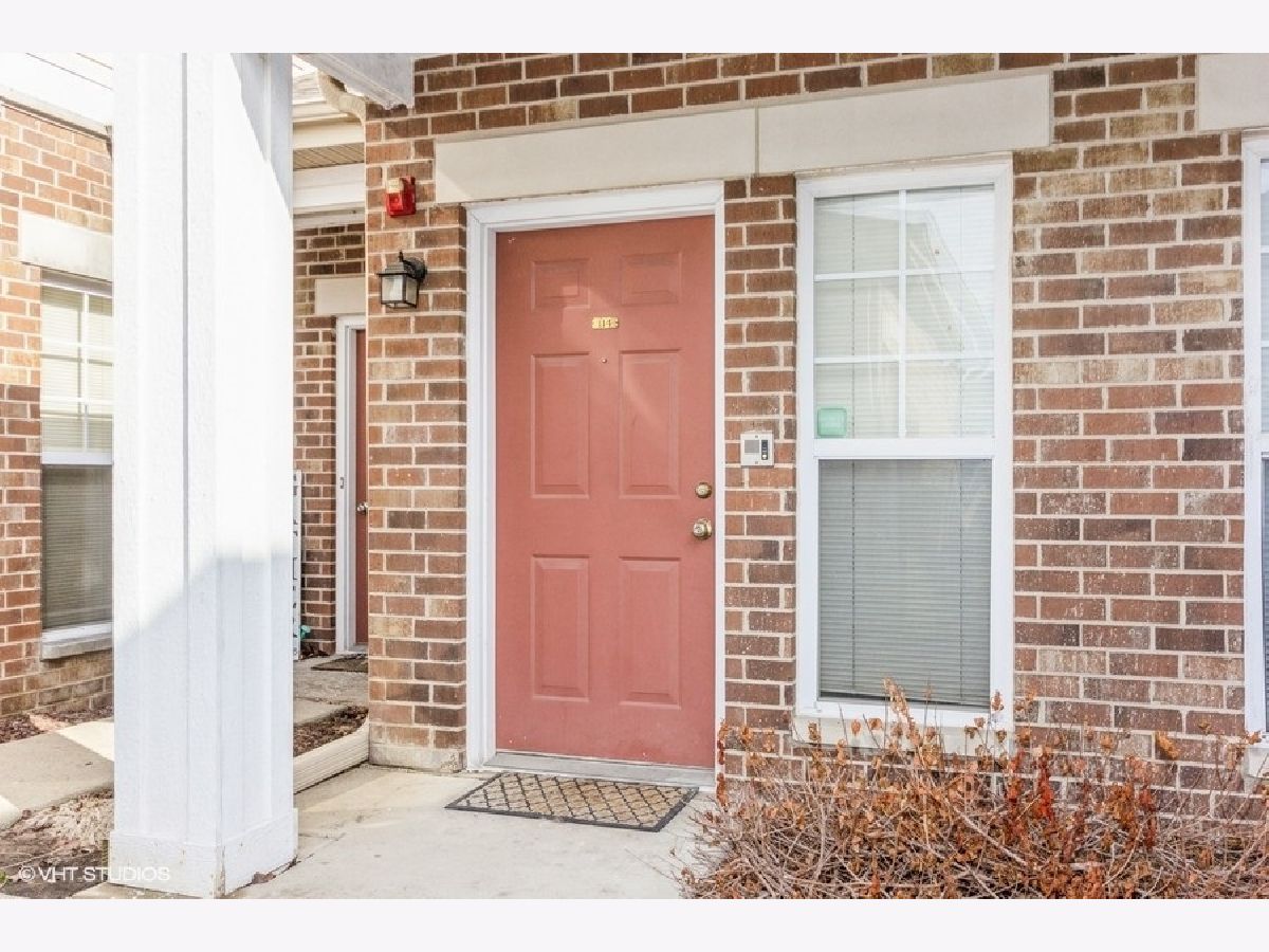 Condos & Townhomes Sold Pine Ridge Club Oswego Illinois, 114 Clubhouse