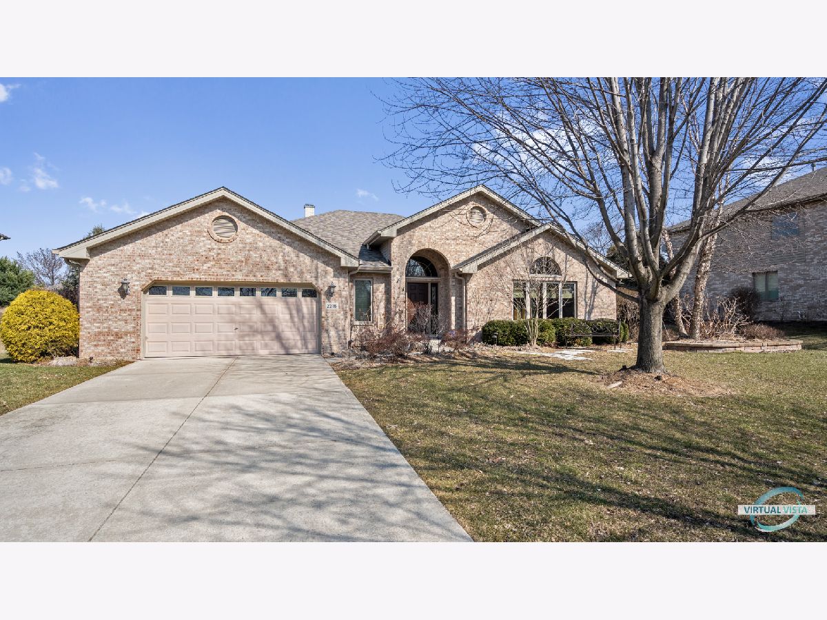 Homes Sold Tara Hill Darien Illinois, 2216 Carlow