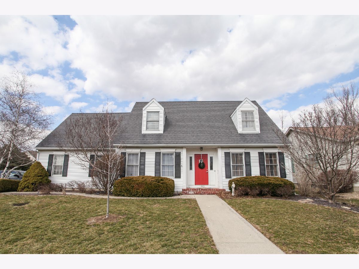 Homes & Condos & Townhomes Sold Windsor Crest Normal Illinois, 1200 Hanson