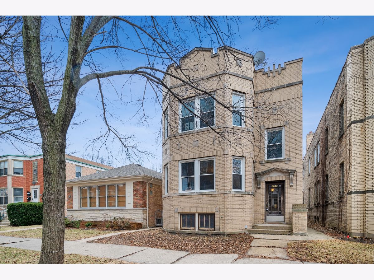 Homes & Condominiums Sold Peterson Park Chicago Illinois, 3223 Olive