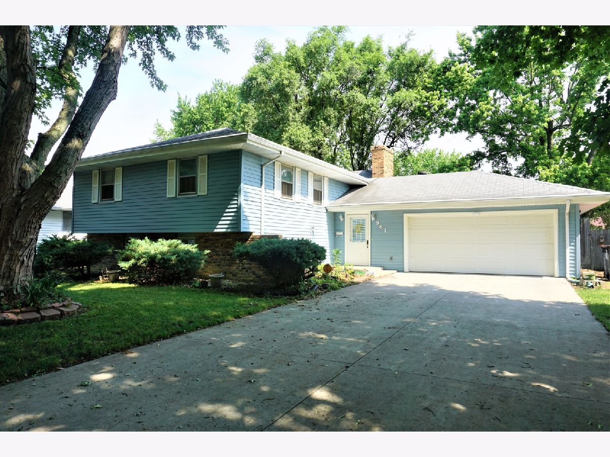 Homes Sold Oakcrest Rantoul Illinois, 961 Briarcliff