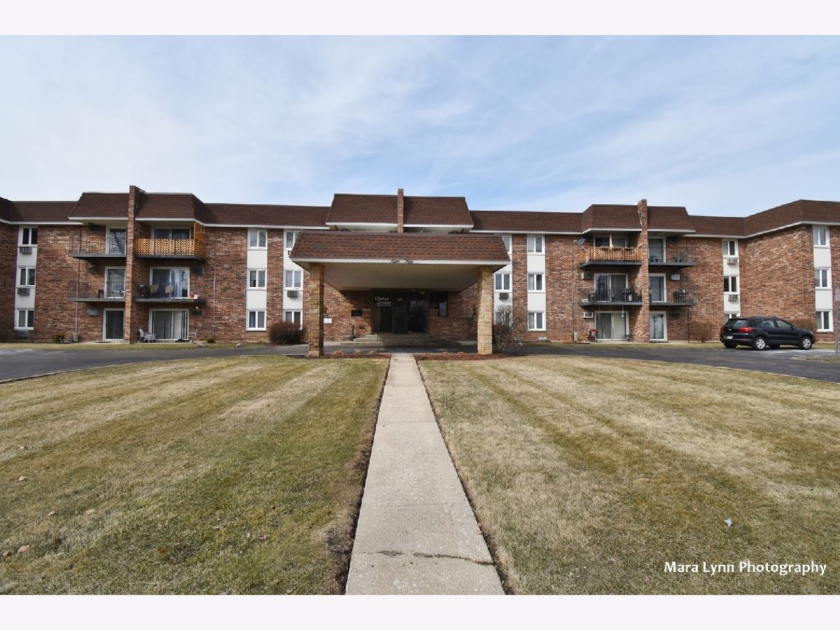 Condominiums Sold Chateau Lorraine Wheaton Illinois, 850 Lorraine