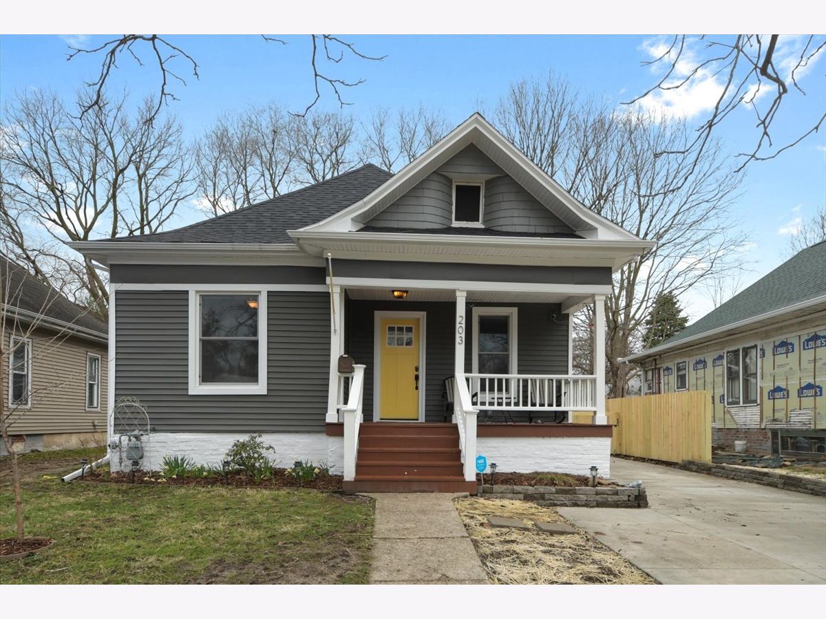 Homes Sold Busey Dunlap Urbana Illinois, 203 Poplar
