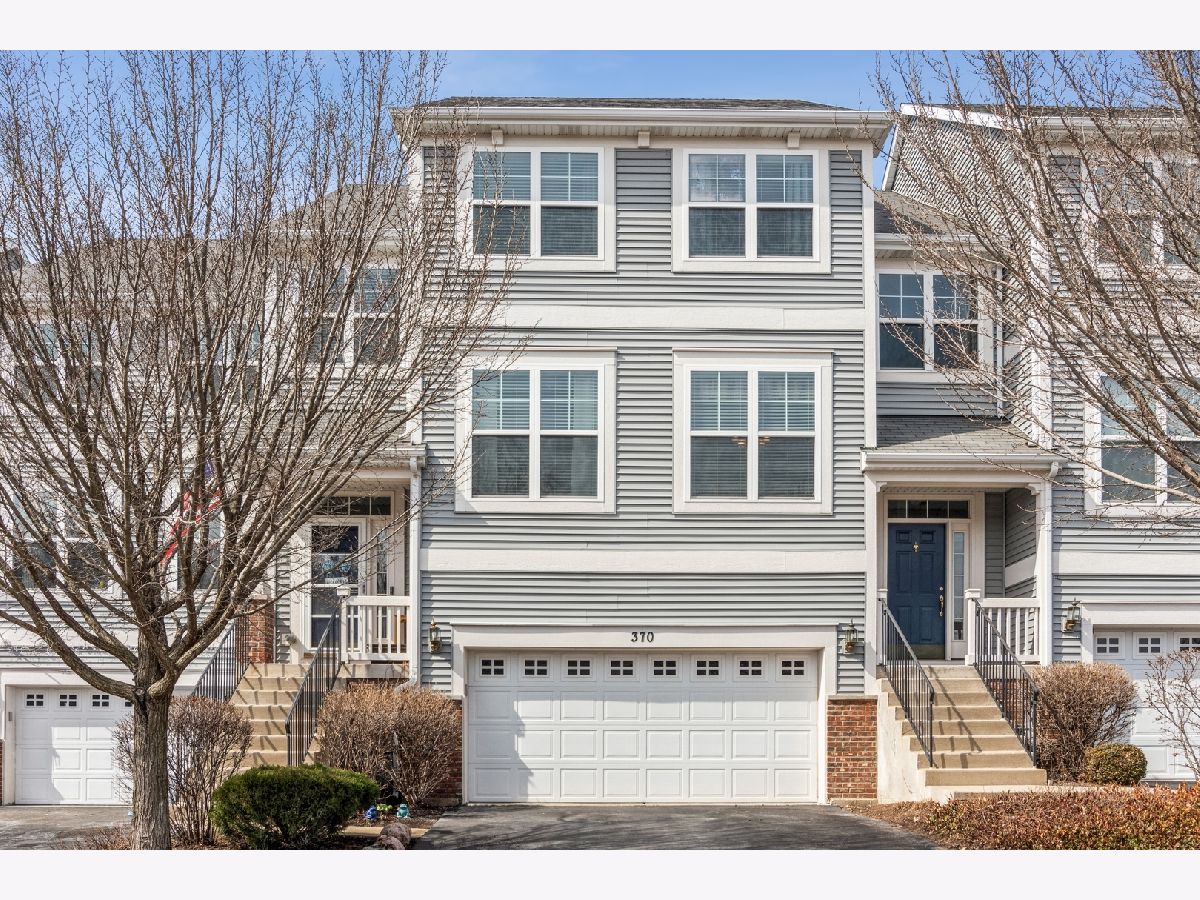 Townhomes Sold Cambridge Bluffs South Elgin Illinois, 370 Hickory