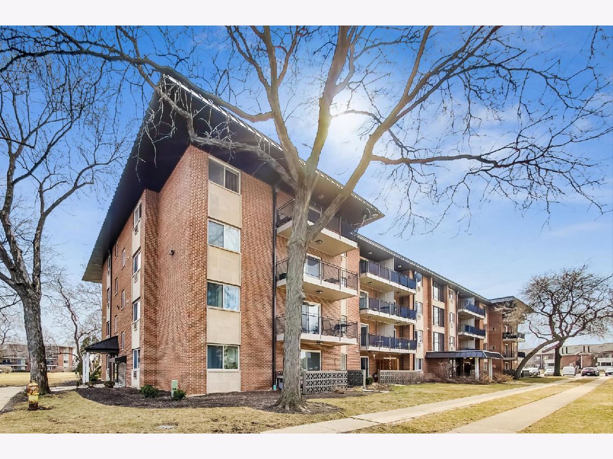 Condominiums Sold The Sanctuary Arlington Heights Illinois, 2230 Goebbert