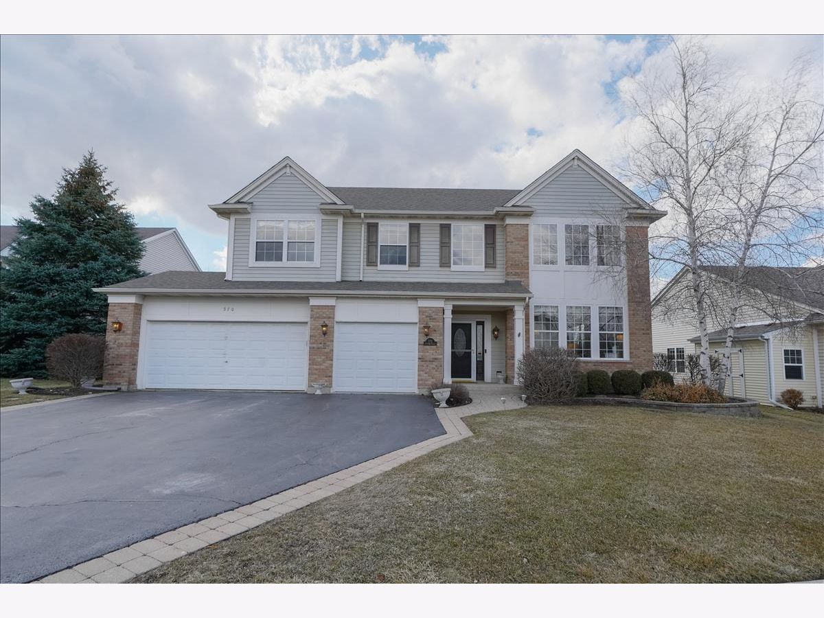 Homes Sold Heatherleigh Lake Zurich Illinois, 570 Dunhill