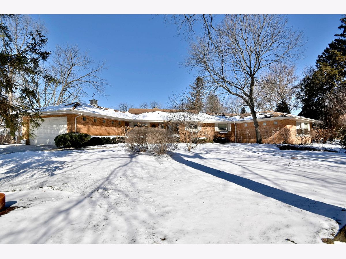 Homes Sold Glen Ellyn Woods Glen Ellyn Illinois, 23W030 Red Oak