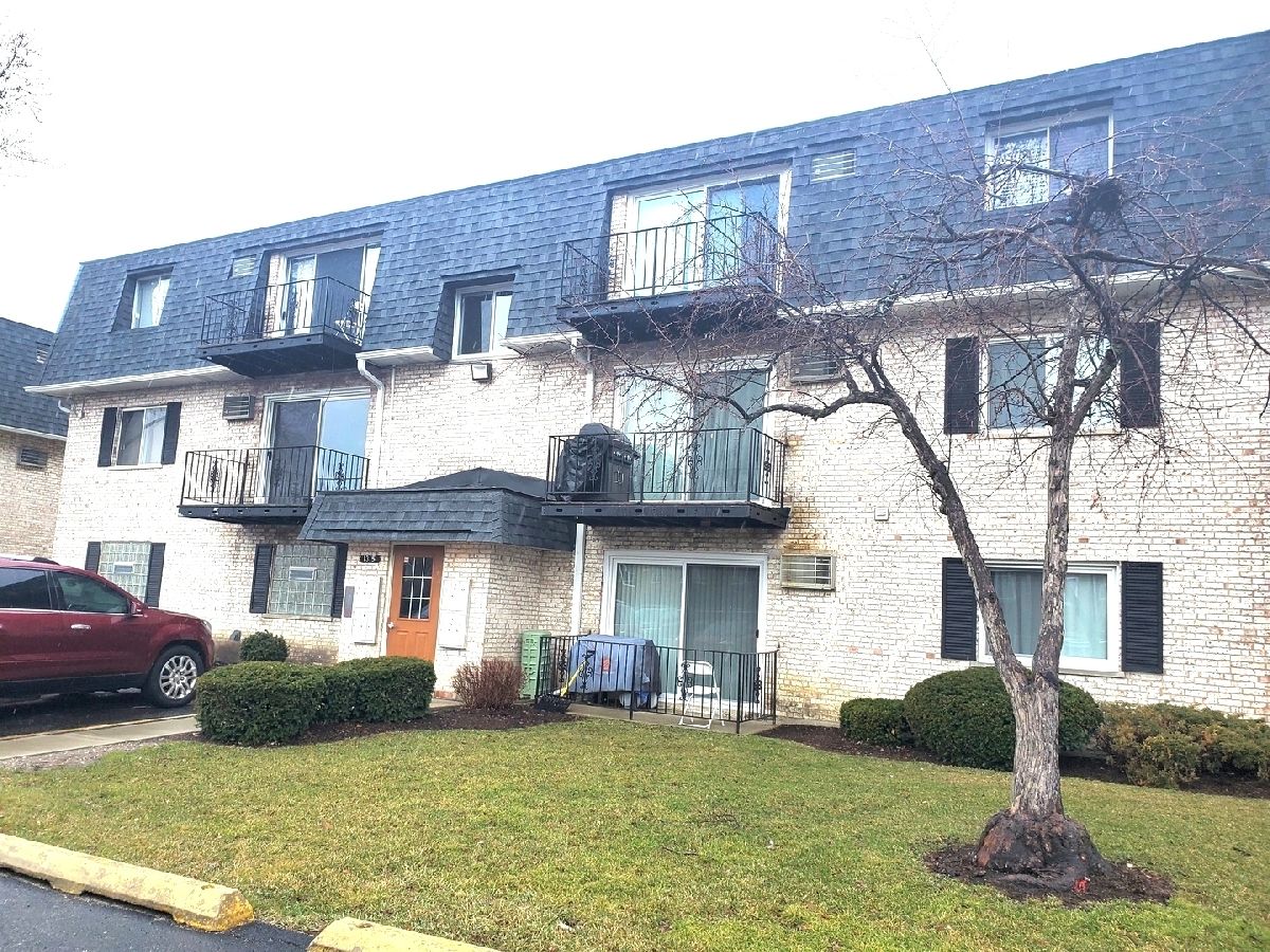 Condominiums Sold Baldwin Court Palatine Illinois, 1315 Baldwin