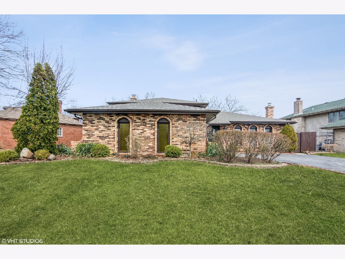 Homes Sold Country Corners Lansing Illinois, 2042 183rd
