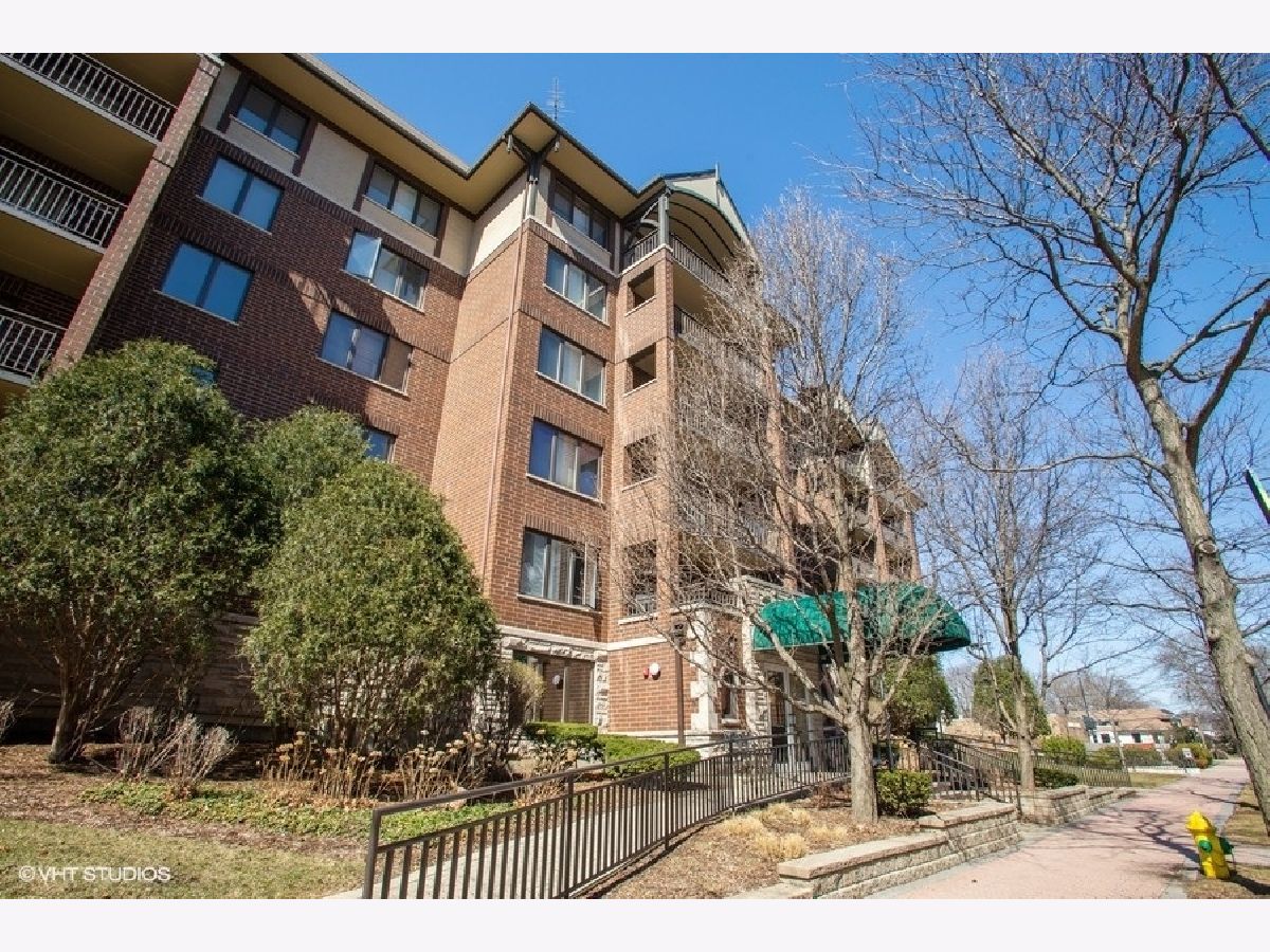 Condominiums Sold Clock Tower Mount Prospect Illinois, 10 Wille