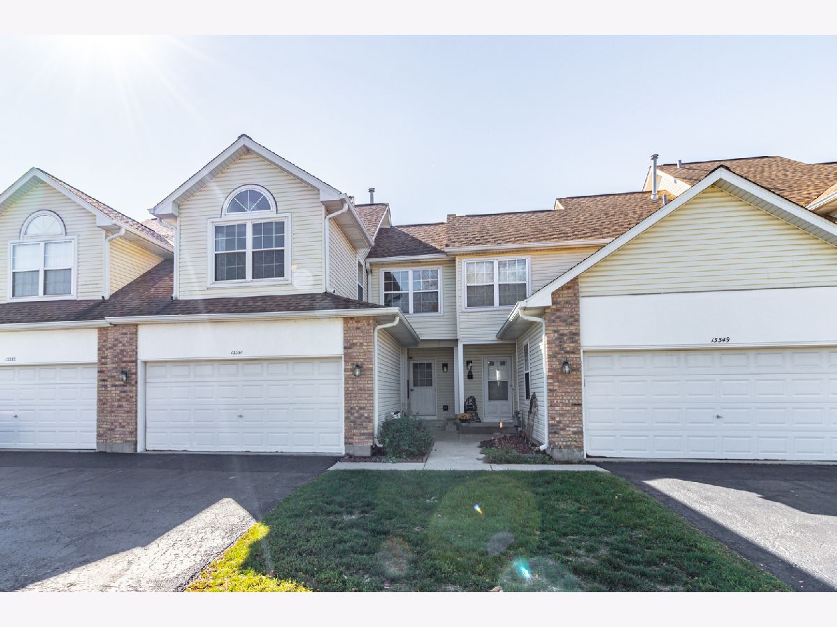 Townhomes & Condos Rented Whispering Lake Lake Bluff Illinois, 13351 Heiden