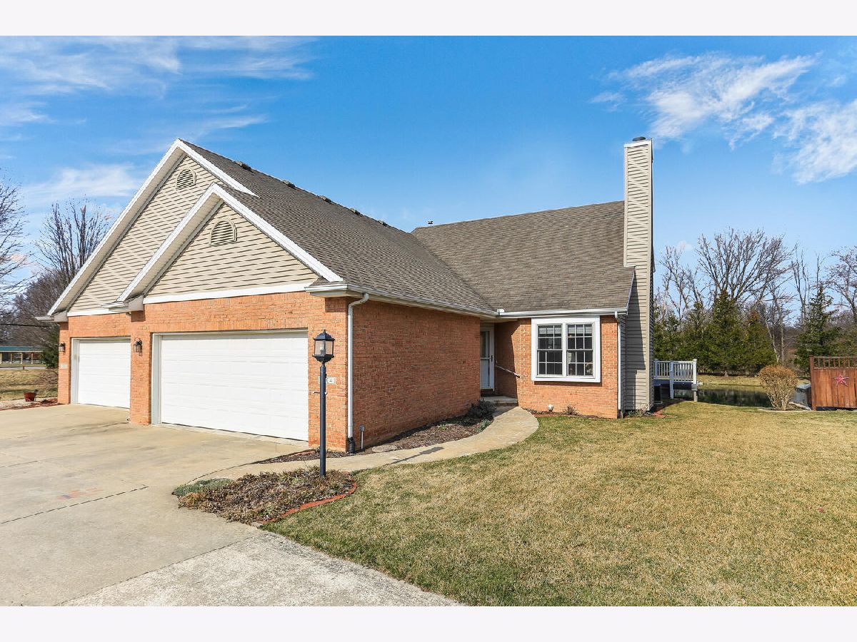 Condominiums Sold Willow Brook Townhomes Mahomet Illinois, 1704 Tin Cup
