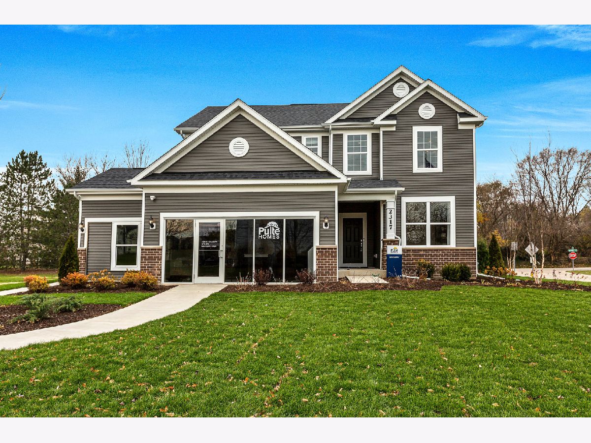 Homes Sold Prairie Woods And Walnut Glen Island Lake Illinois, 2110 Silver Leaf