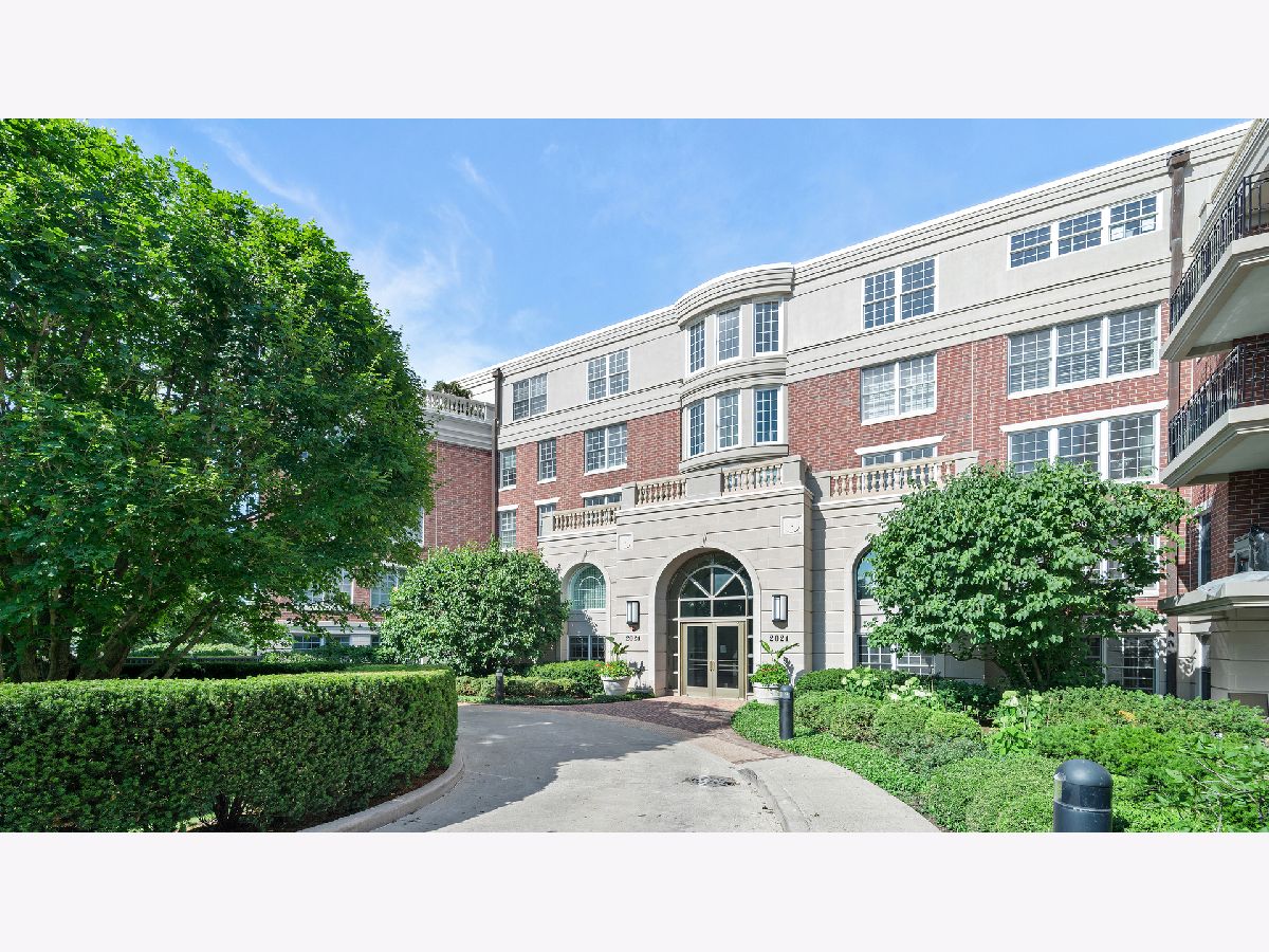 Condominiums Sold Les Maison Highland Park Illinois, 2021 Saint Johns