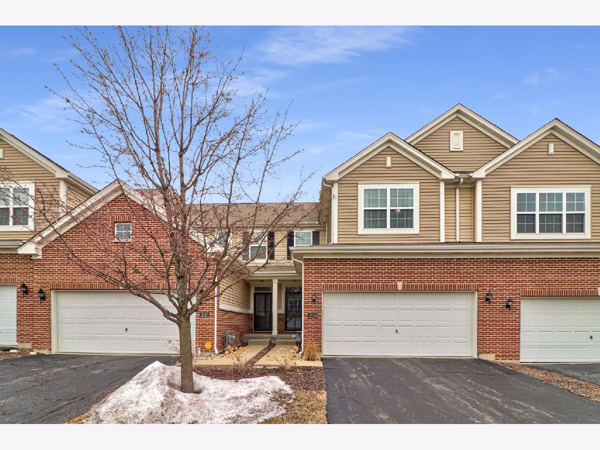Townhomes Sold Savannah Crossing Aurora Illinois, 2951 Church