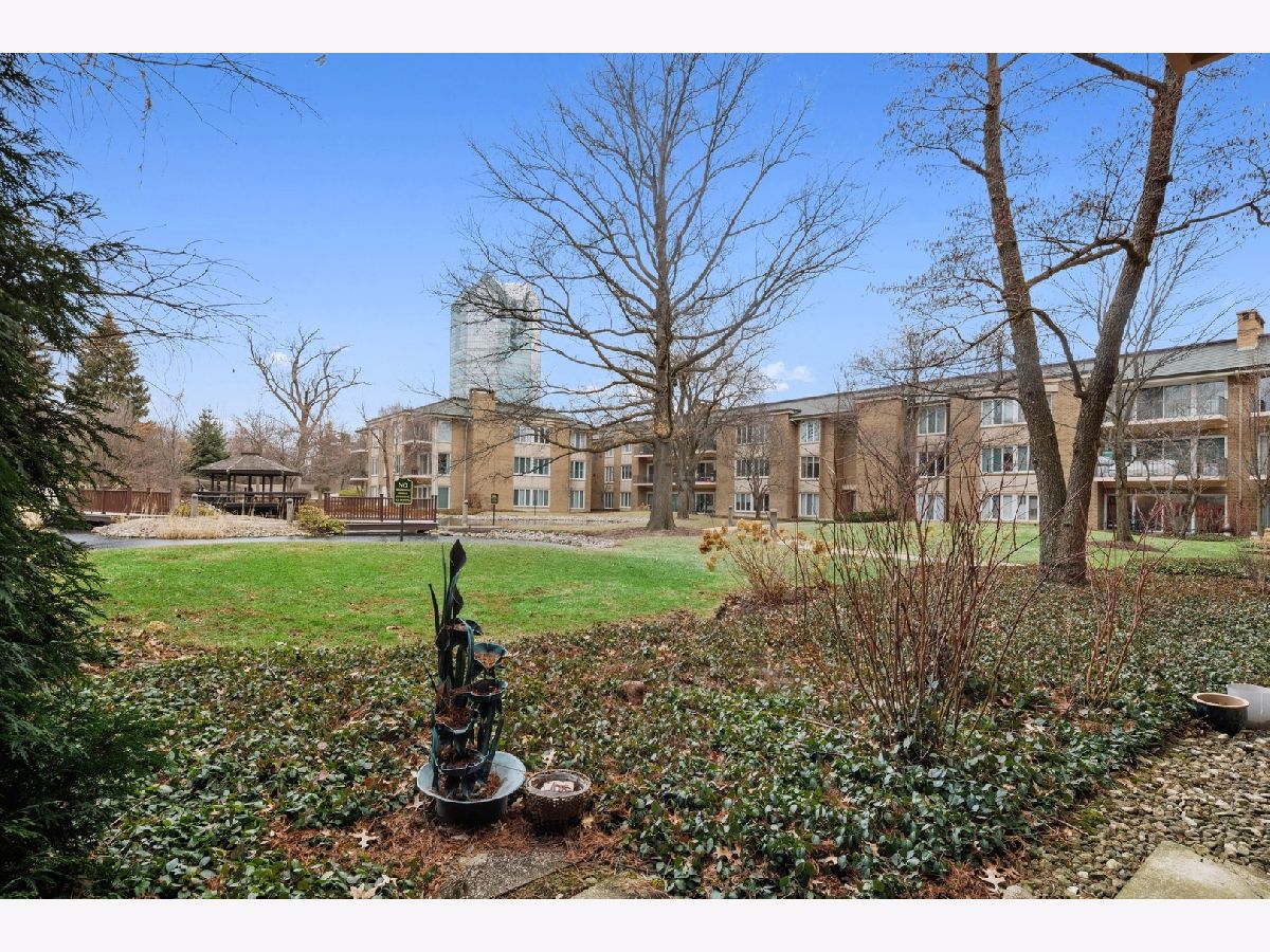 1 Oak Brook Club Drive, Oak Brook, Illinois 60523 MLS 11353223