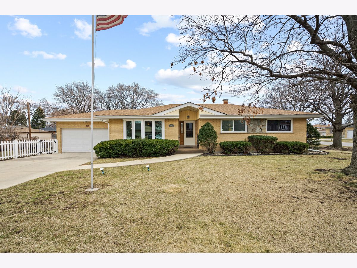 Homes Sold Lullos Green Meadows Addison Illinois, 750 W Willow Glen